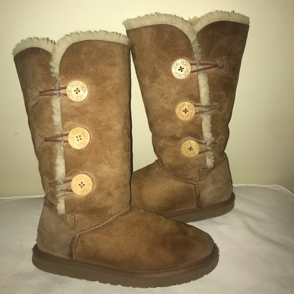UGG Shoes - Triple Bailey Button Uggs